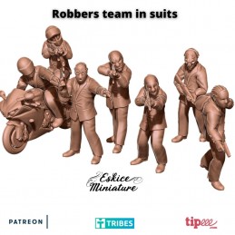 Robbers team in suits